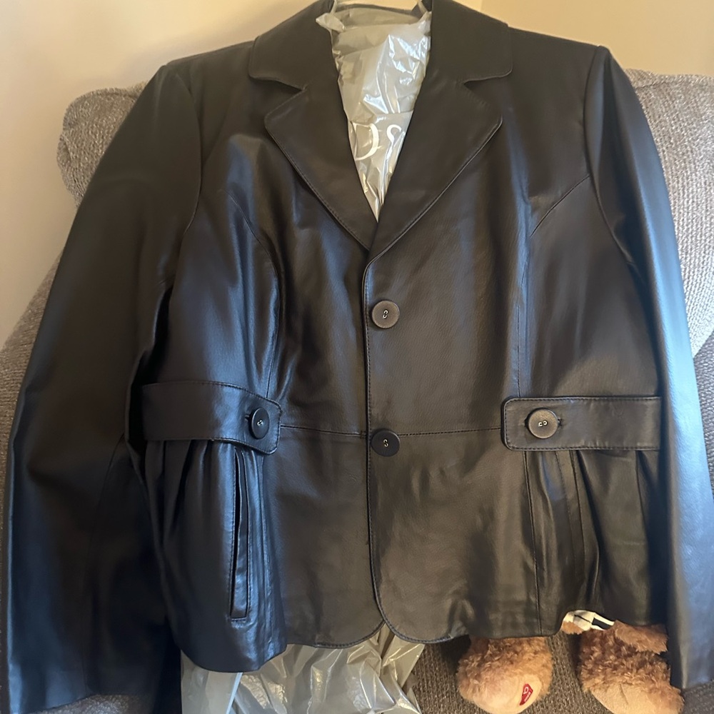 Nordstrom “contrast” brand leather jacket (worn once) 
Dark Mocha color